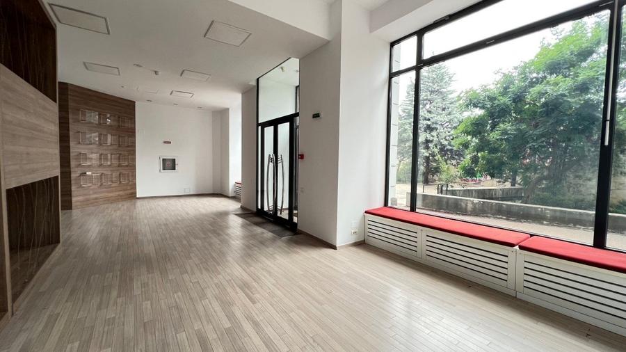 Spatiu Comercial, Showroom, Clinica medicala - 1