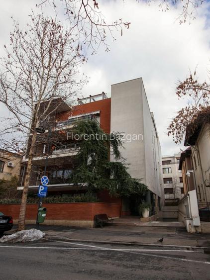 Inchiriere apartament 4 camere  Capitale -Praga