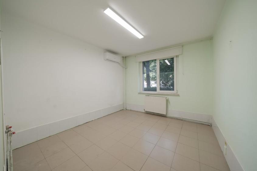 Spatiu comercial/rezidential*Centrala proprie*Parter*Acces stradal*Bloc 1981 - 10