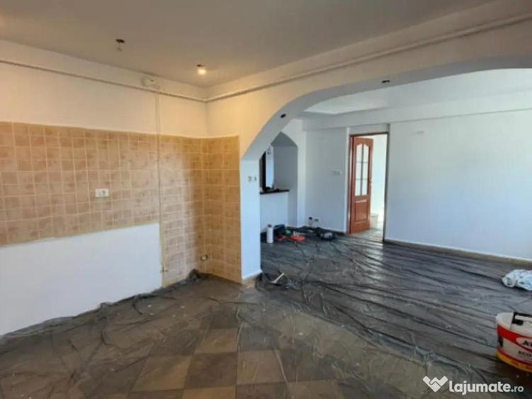 Apartament 3 camere , etj 1 , Radauti - 7
