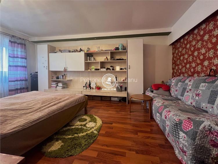 Apartament rar pe piata, cu 3 camere in Nicolina Apartament rar pe piata, cu 3 camere in Nicolina