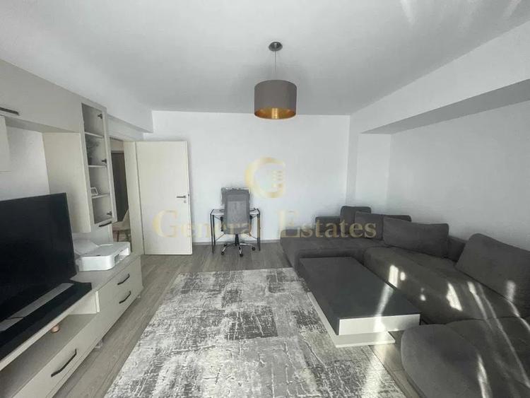 Apartament cu 3 camere, mobilat în Avantgarden