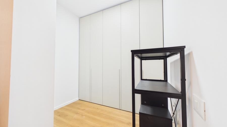 Apartament cu 2 camere semidecomandat în Grivița