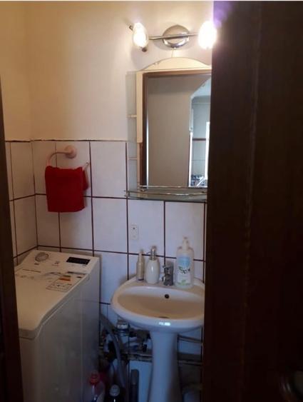 Apartament cu 3 camere decomandat, mobilat în Calea Moldovei