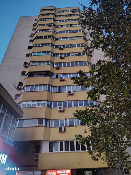 Apartament cu 4 camere în Colentina