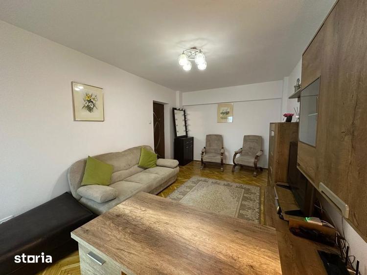 Apartament cu 2 camere decomandat, mobilat în Central