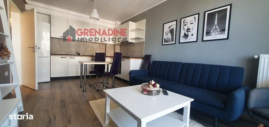 Apartament cu 2 camere decomandat în Tractorul