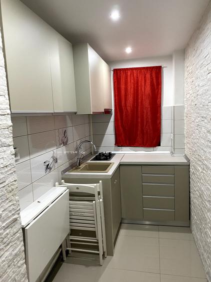 Apartament cu 2 camere decomandat în Drumul Taberei