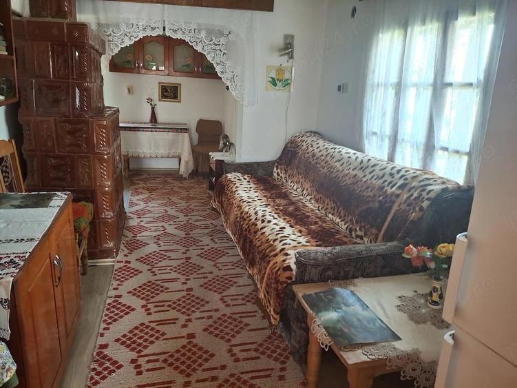 Casă cu Teren 1500 Mp în Secu
