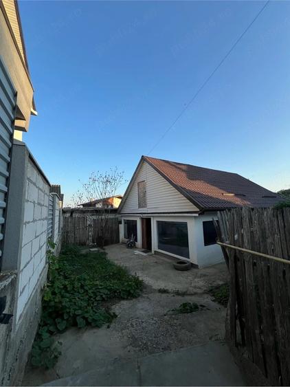Casă cu Teren 230 Mp în Valea Adâncă