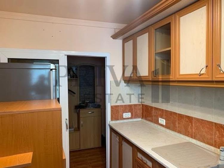 Apartament cu 3 camere decomandat, mobilat în Girocului