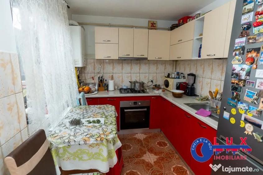 Casă cu 4 camere cu Teren 108 Mp în Pelican