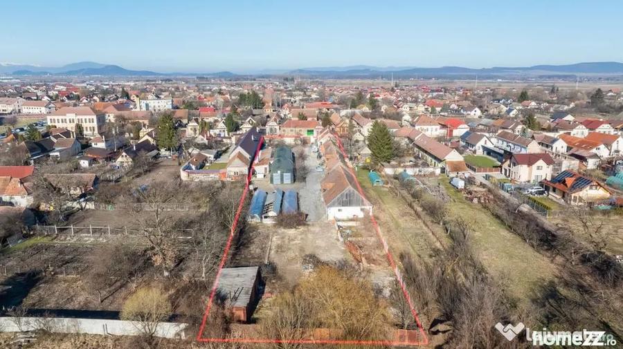 Casă cu 5 camere cu Teren 5417 Mp în Prejmer