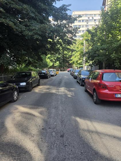 Apartament cu 2 camere decomandat, mobilat în Dristor