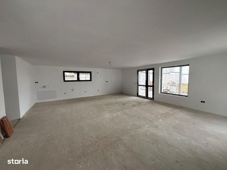 Casa pe un singur nivel priveliste spre munti Sura Mica - 10