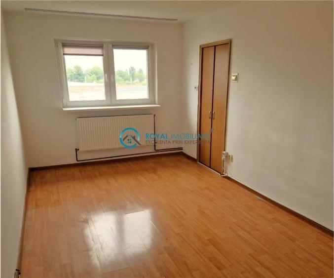 Royal Imobiliare - Vanzare garsoniera zona Vest - 1