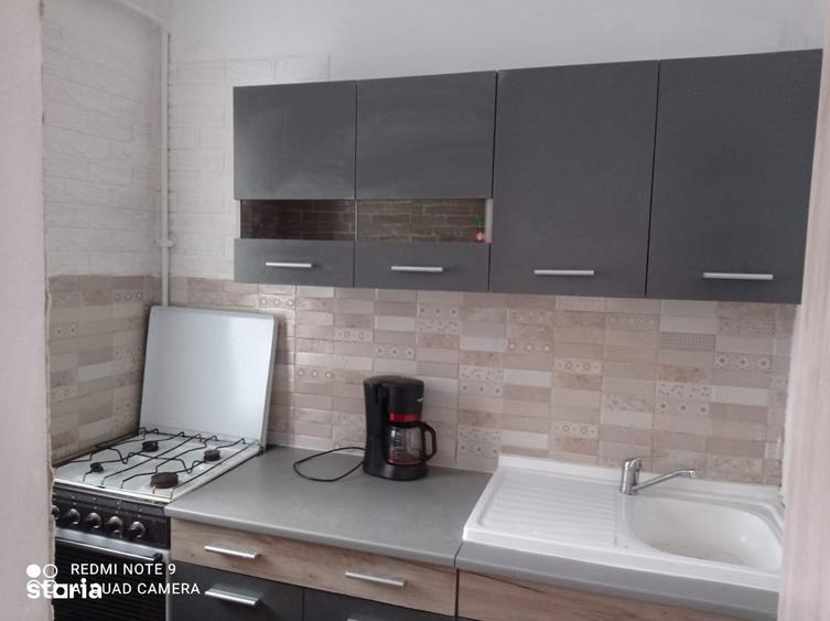 De inchirat garsoniera pret 160euro - 2