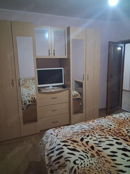 Vand casa cu livada de 1600 mp la ?ara in Gepiu Bihor - 2