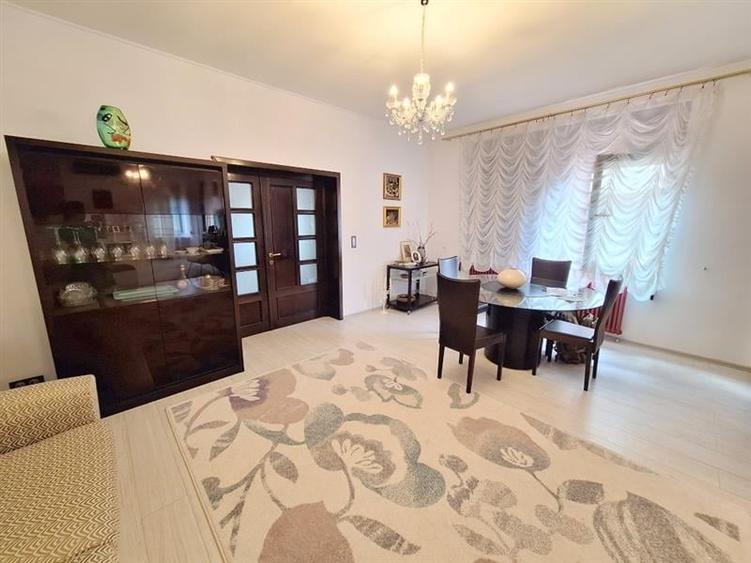 Vila eleganta ultracentrala  str. George Bacovia, Bacau - 28