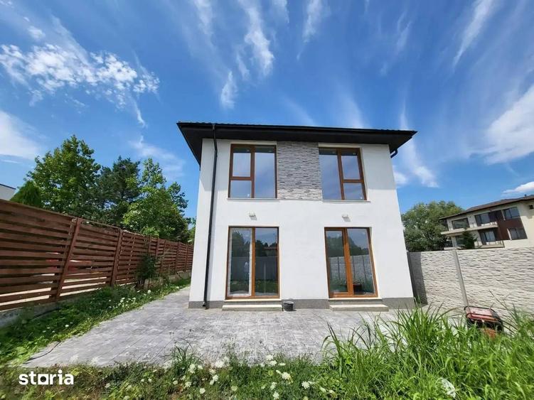 Casă cu 4 camere cu Teren 490 Mp în Corbeanca