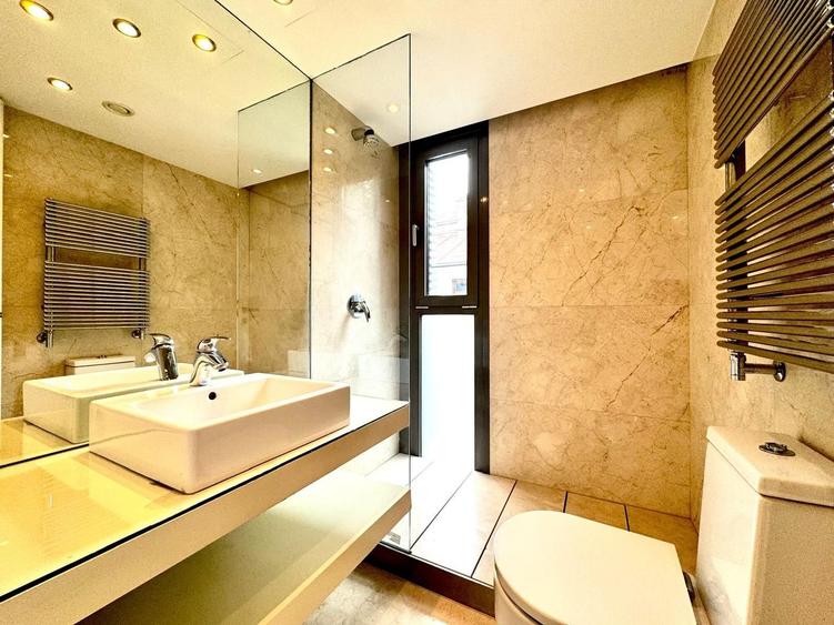 Kiseleff - Aviatorilor  | 3 beds 4 baths | 2 Parkings | Unfurnished | Rent - 10