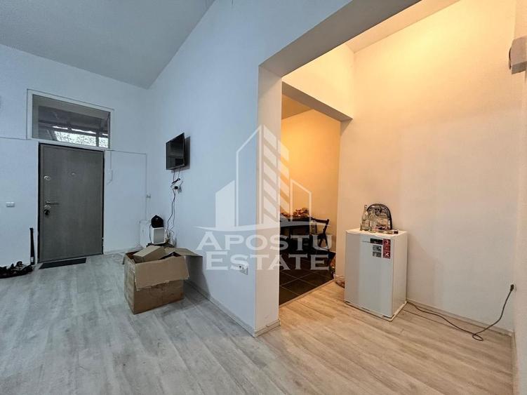 Casă la curte comună, renovată complet în 2024 in zona Iosefin - 5