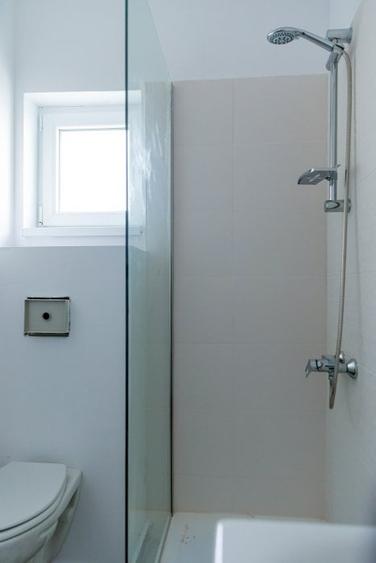 Casa cu 4 camere intabulata in ansamblu cu iesire la lac - Crevedia - 15