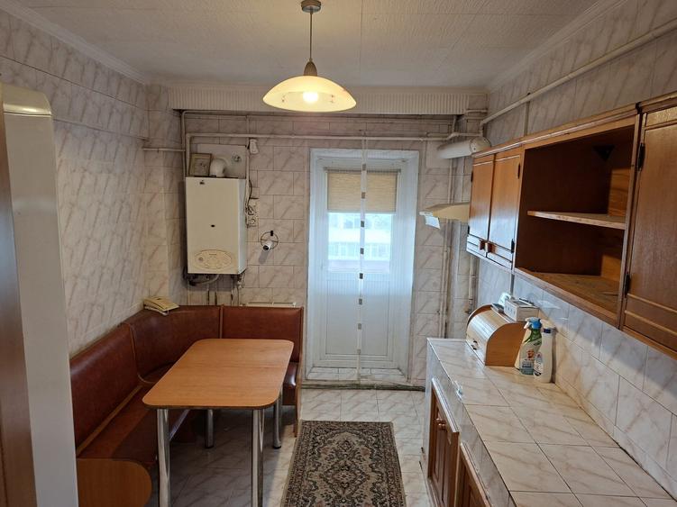 3 camere Bascov , Decomandat / Centrală , LIBER / NEGOCIABIL ! - 1