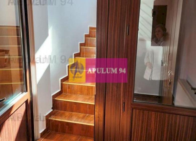 Pensiune de v&acirc;nzare &icirc;n Bușteni - Zonă deosebită - 12