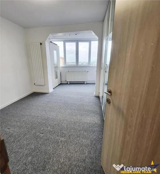 Apartament 3 camere,decomandat,renovat, suprafata generoasa, - 2