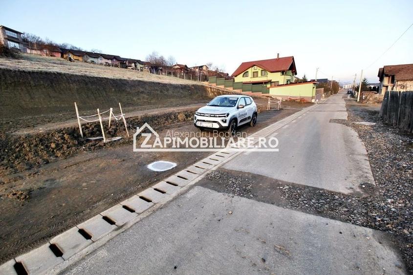 Teren Intravilan cu puz si utilitati, 618 mp