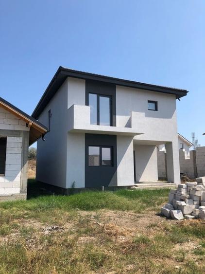 DE VANZARE | CASA 4 CAMERE | LUMINA - 4