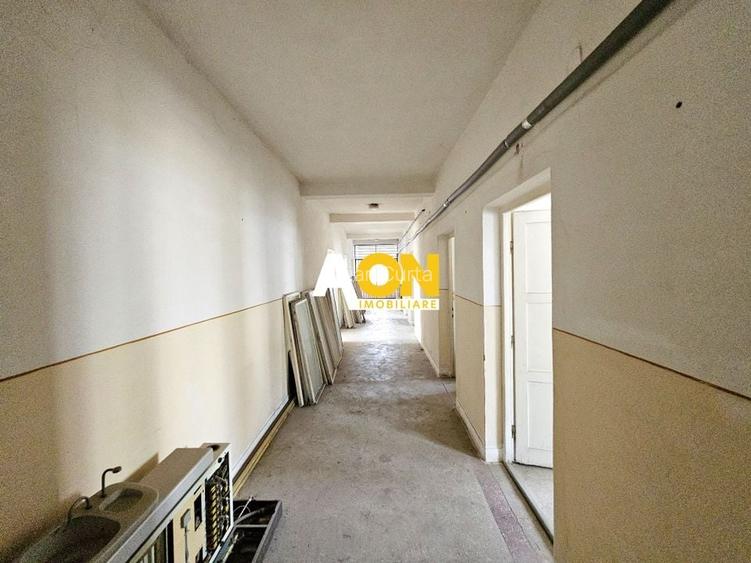 Spațiu Birouri, 180 mp utili, Etaj 1, Ampoi 3, cu 9 Incăperi + 2 Băi Spațiu Birouri, 180 mp utili, Etaj 1, Ampoi 3, cu 9 Incăperi + 2 Băi