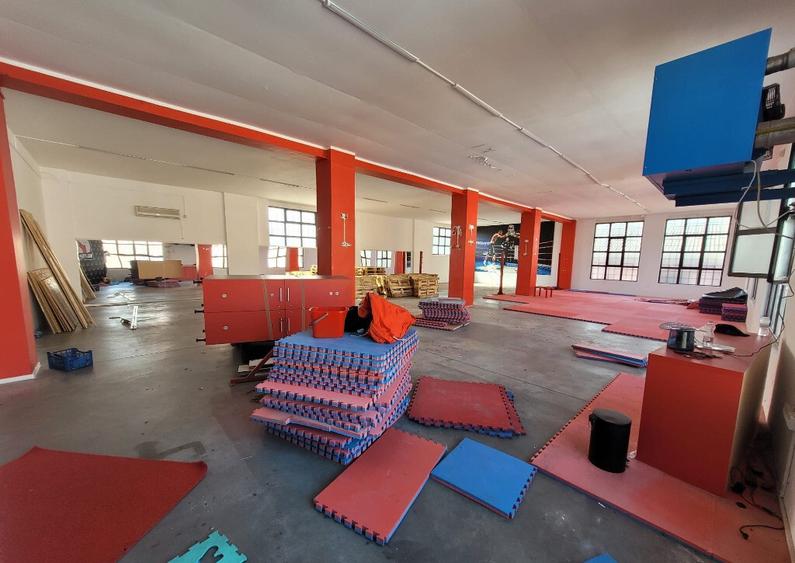 Inchiriez spatiu comercial zona Boul Rosu - ID : RH-40377-property - 10