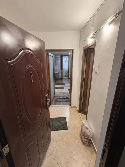 Inchiriez garsoniera moderna , 32 mp , centrala termica si mobilat - 2