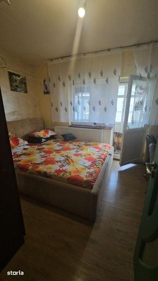 Vand apartament cu 2 camere Craiovita noua - 1