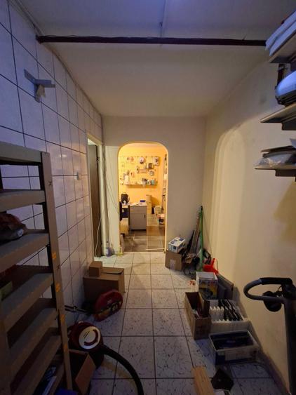 Garsoniera Rahova-Margeanului, Proprietar, Centrala proprie, cu destinatie mixta, atat de locuit cat si firma (are si iesire separata). - 8