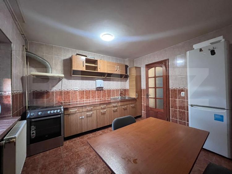Apartament 3 camere, 77 mp, Craiovita Noua zona Rocada - 8
