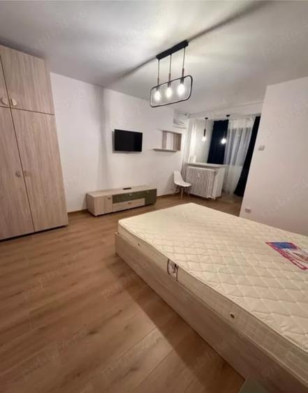 Garsoniera renovata Drumul Taberei Favorit Sibiu colt cu 1 Mai - 2