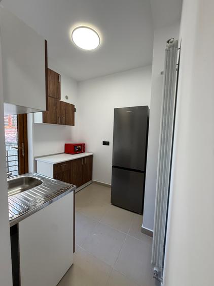 Închiriere apartament 2 camere semimobilat cu adresa pe Bulevardul Aviatorilor - 7