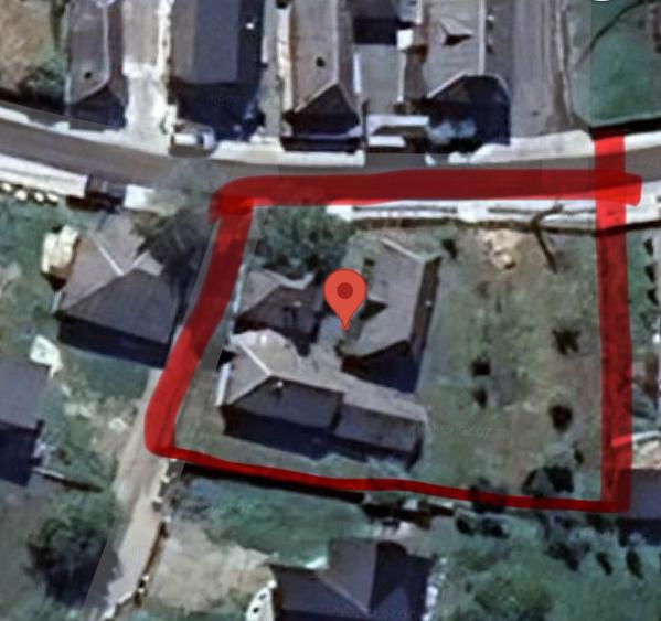 Doua case in zona linistita 1500Mp - 8