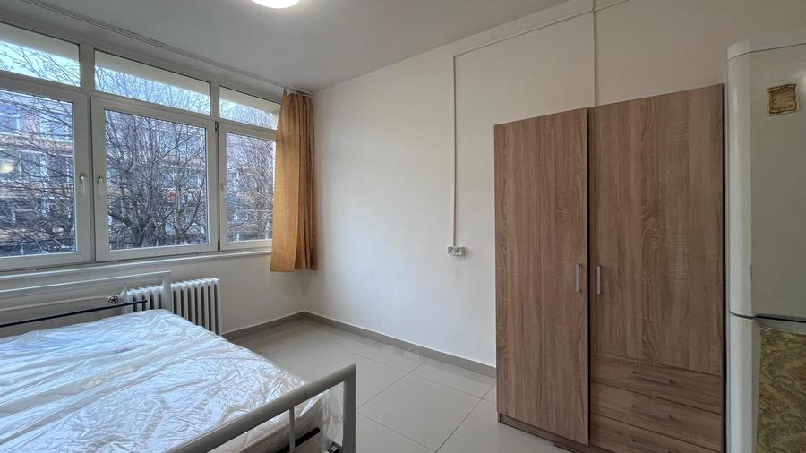 Camera De Camin Etajul 2 - Str. Aleea Constructorilor - zona Tractorul - 1