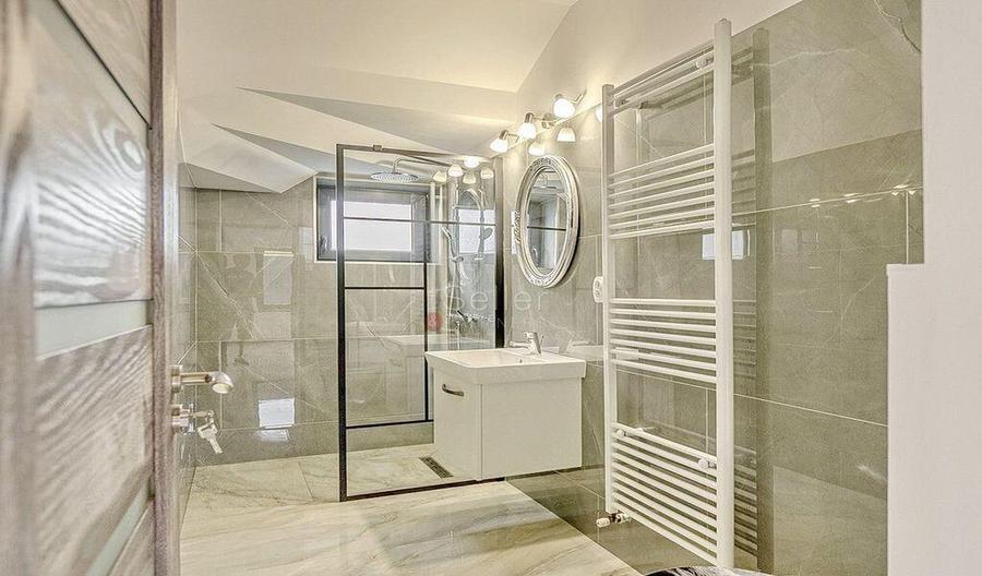 Zona Linistita Structura Generoasa - 6