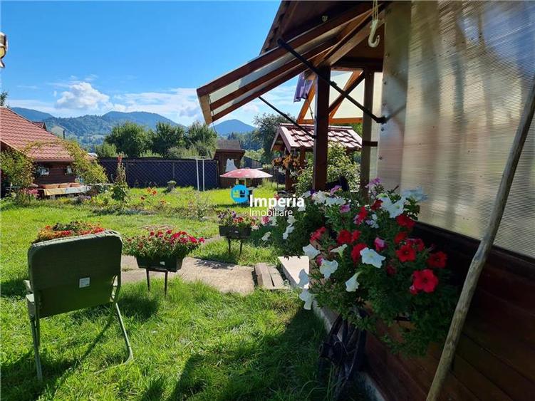 Teren extravilan de 4544 mp, în Est