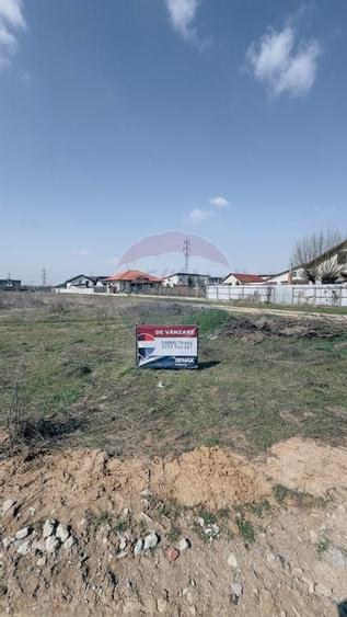 Teren intravilan 1550 mp parcelabil ,zona Veteranilor, deschidere 28ml - 4