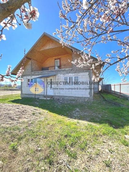Casa  COSTISA judetul  NEAMT - 13