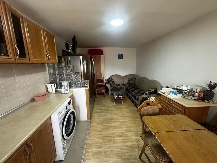 Vand apartament cu 2 camere - 1