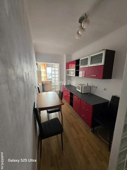 Inchiriez apartament cu o camera Inchiriez apartament cu o camera
