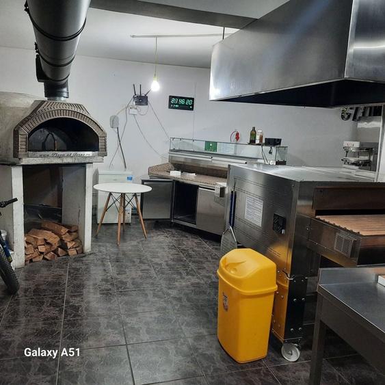Inchiriez/Vand afacere pizzerie complet echipata - 8