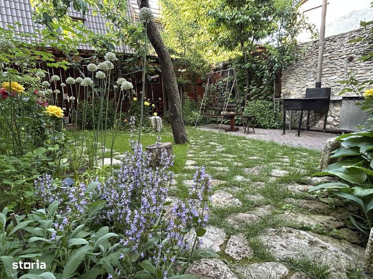 Vand imobil P+2E in Vama Veche central * Afacere la cheie - 1